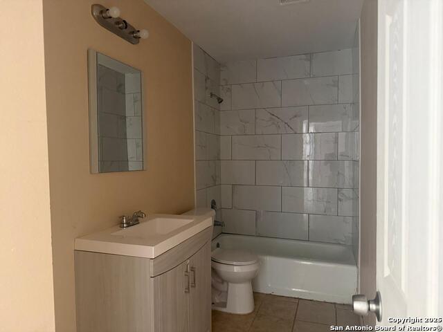 Image 7 of 7 For 3718 Pleasanton Rd.  2-103