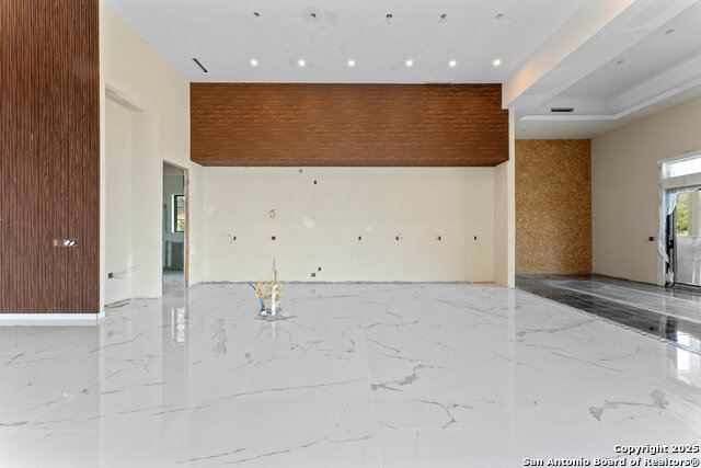 Image 23 of 42 For 5782 Copper Vly