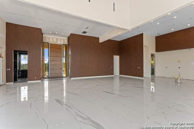 Image 28 of 42 For 5782 Copper Vly