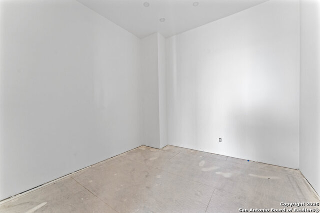 Image 39 of 42 For 5782 Copper Vly