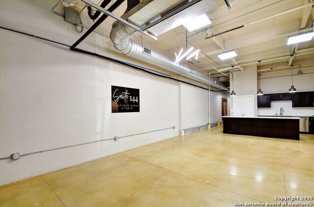 Image 14 of 25 For 3363 Commerce  Unit 144