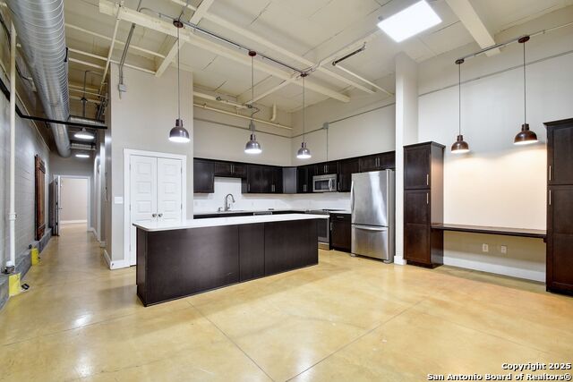 Image 3 of 25 For 3363 Commerce  Unit 144