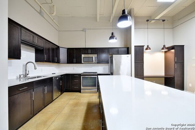 Image 5 of 25 For 3363 Commerce  Unit 144