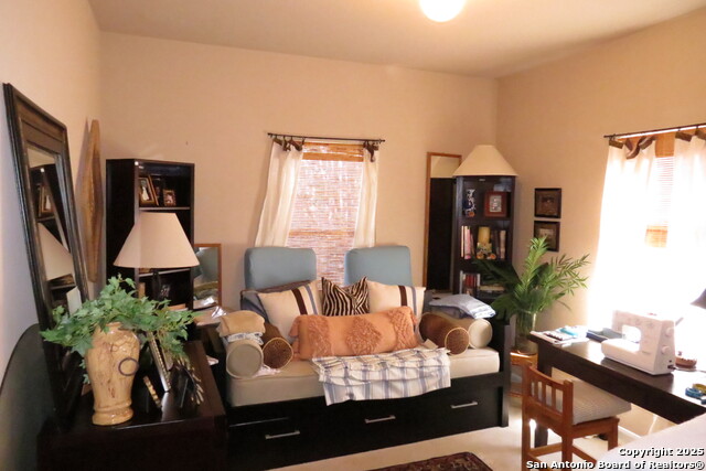 Image 18 of 38 For 2427 Redland Point