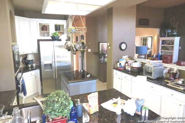 Image 21 of 38 For 2427 Redland Point