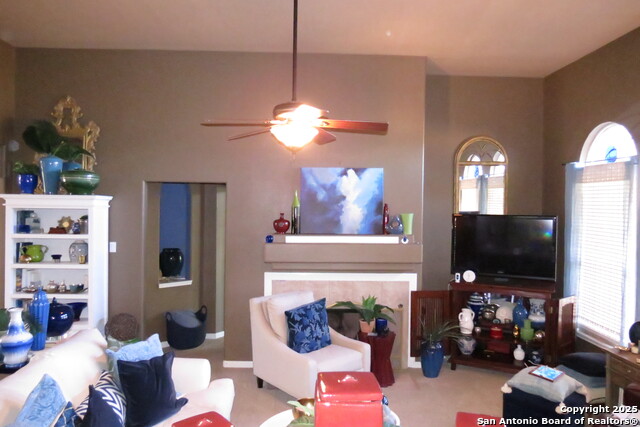 Image 25 of 38 For 2427 Redland Point