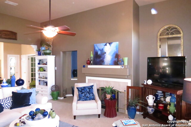 Image 26 of 38 For 2427 Redland Point