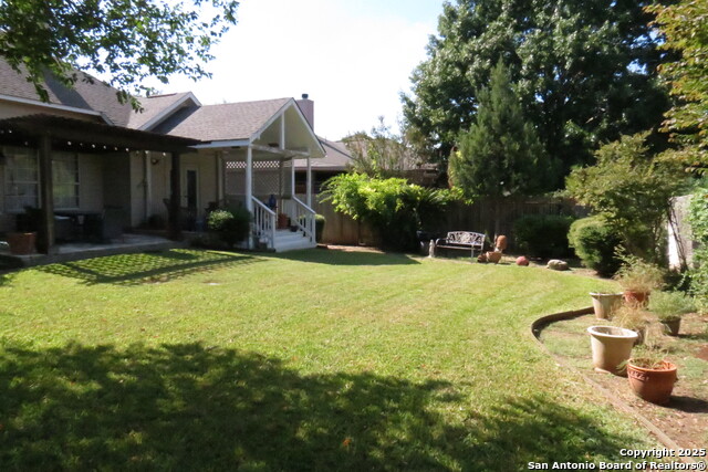 Image 37 of 38 For 2427 Redland Point