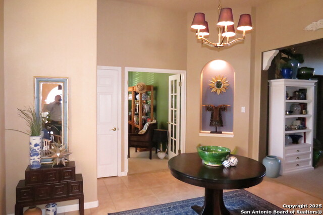 Image 5 of 38 For 2427 Redland Point