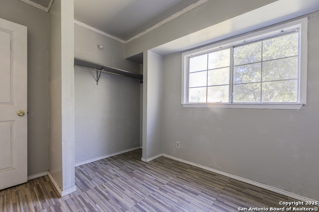 Image 21 of 24 For 5835 Adalone