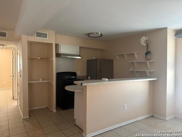 Image 4 of 6 For 3718 Pleasanton Rd.  2-104