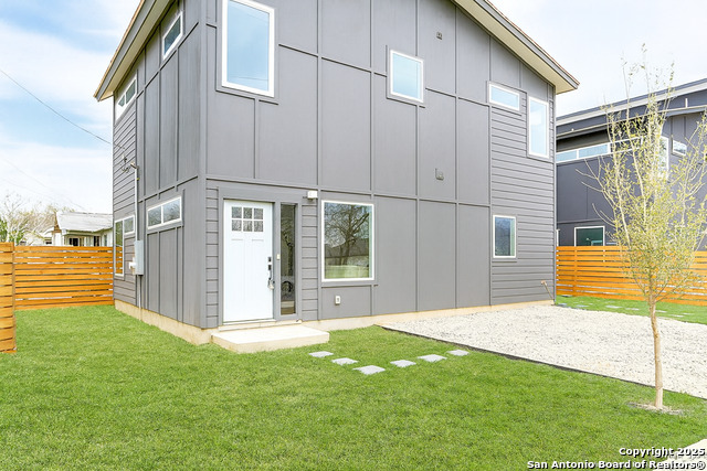 Details for 122 Applin # A, San Antonio, TX 78210