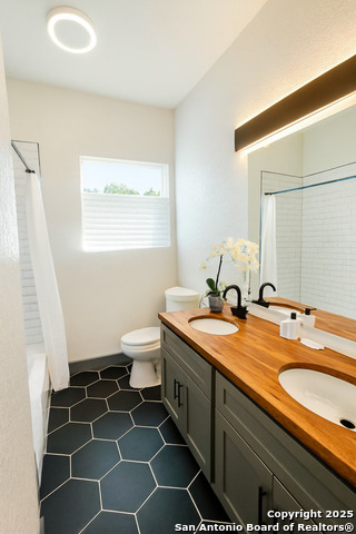 Image 11 of 16 For 122 Applin  # A