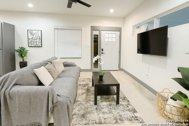 Image 2 of 16 For 122 Applin  # A