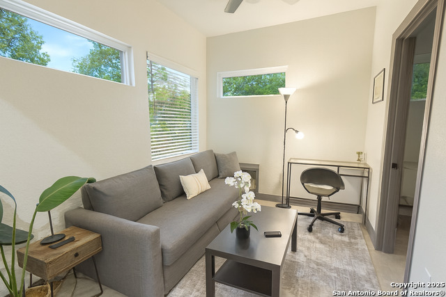 Image 4 of 16 For 122 Applin  # A