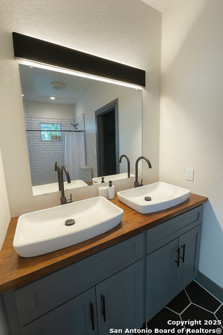 Image 7 of 16 For 122 Applin  # A