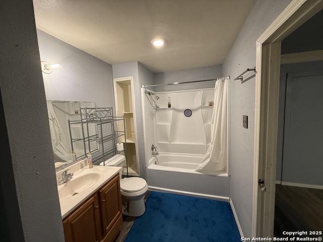 Image 22 of 23 For 359 San Horacio N