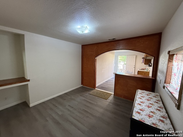 Image 9 of 23 For 359 San Horacio N