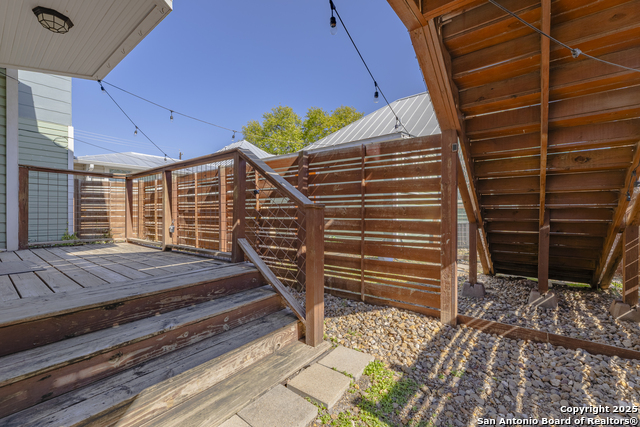 Image 15 of 16 For 1015 Palmetto N