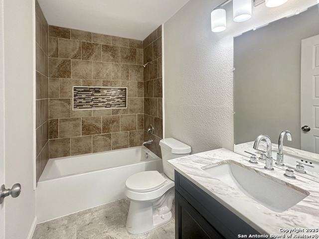 Image 19 of 21 For 307 Lyric