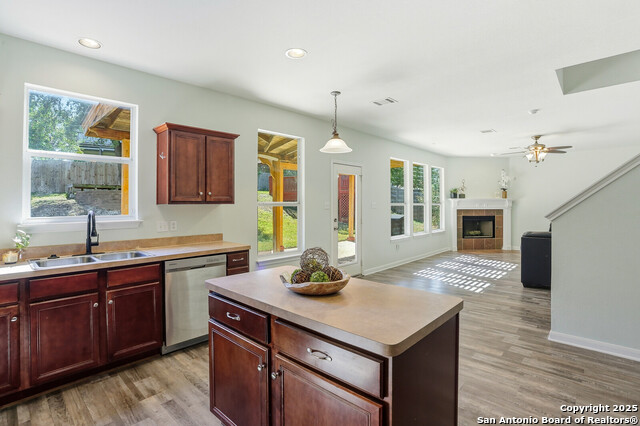 Image 13 of 35 For 7902 Live Oak