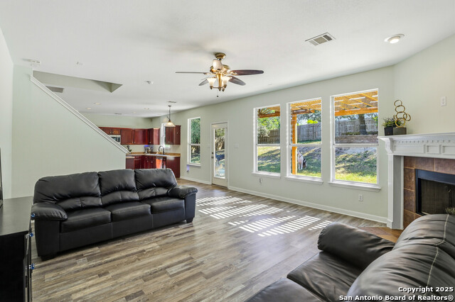 Image 14 of 35 For 7902 Live Oak