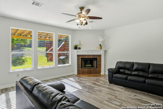 Image 15 of 35 For 7902 Live Oak