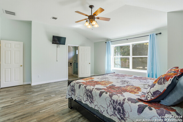 Image 20 of 35 For 7902 Live Oak