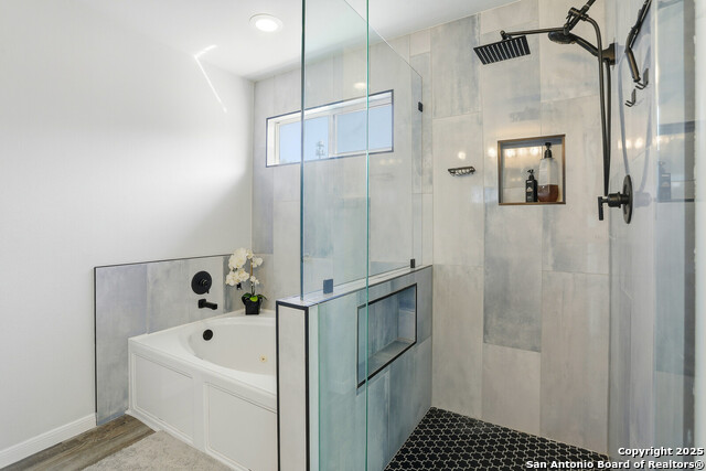 Image 22 of 35 For 7902 Live Oak