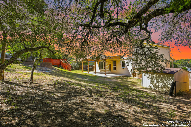 Image 30 of 35 For 7902 Live Oak