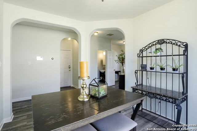 Image 6 of 35 For 7902 Live Oak