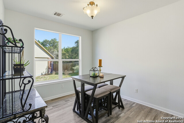 Image 7 of 35 For 7902 Live Oak