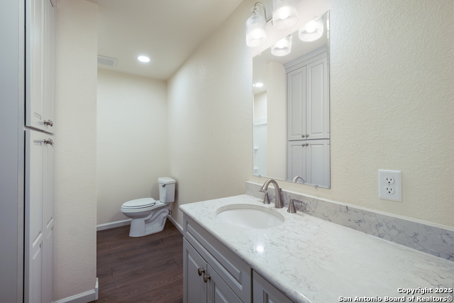 Listing photo id 14 for 355 Fm 1796  