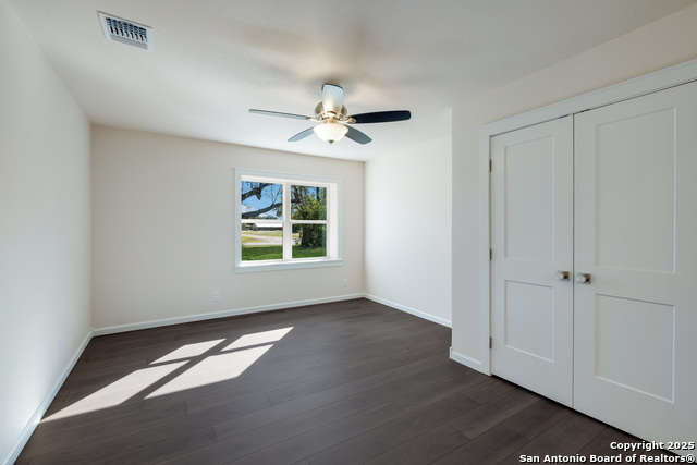 Listing photo id 16 for 355 Fm 1796  