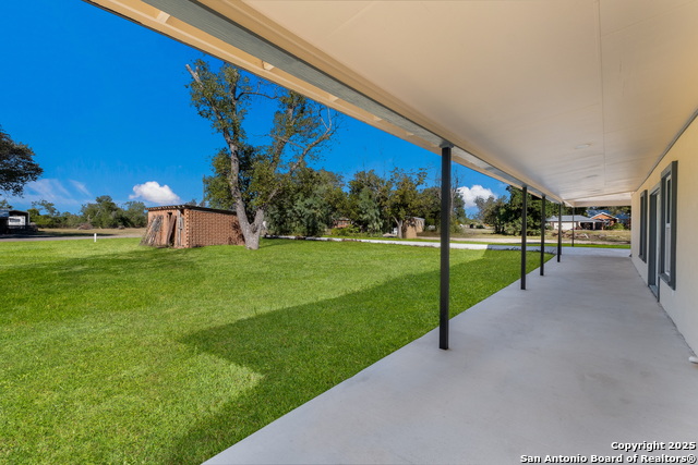 Listing photo id 18 for 355 Fm 1796  