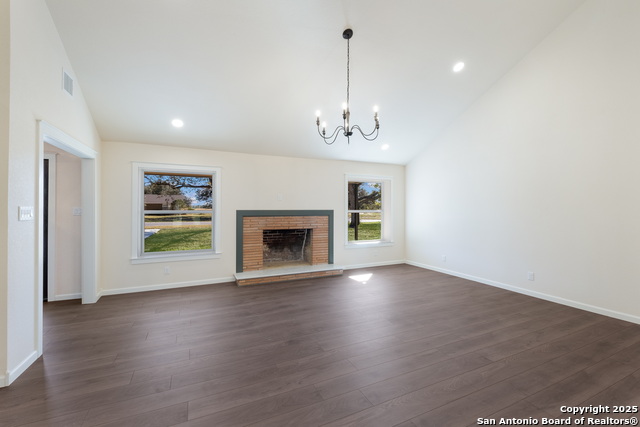 Listing photo id 1 for 355 Fm 1796  