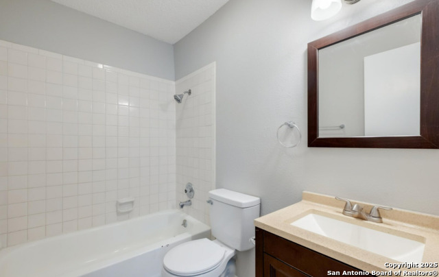 Image 14 of 19 For 5806 Rue Royale