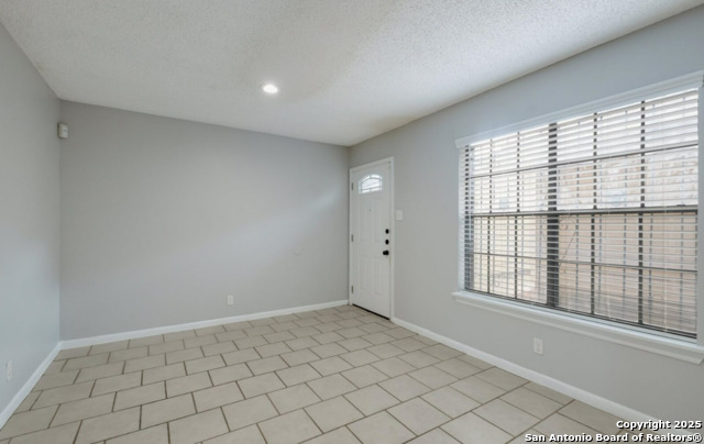 Image 6 of 19 For 5806 Rue Royale