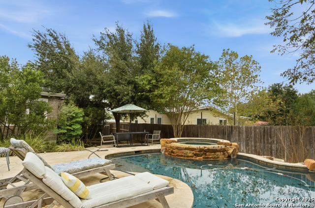 Image 25 of 36 For 112 Lyman