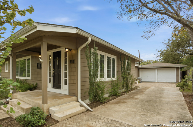 Image 30 of 36 For 112 Lyman