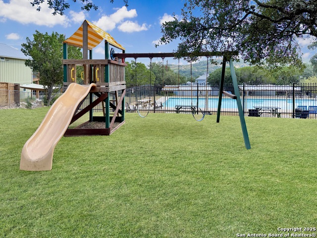 Listing photo id 4 for 1239 Amanda Lot 334