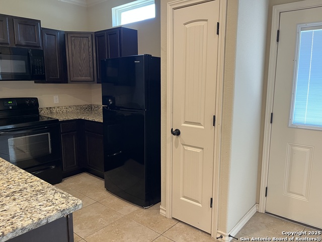 Image 9 of 24 For 6012 Jax Way  103