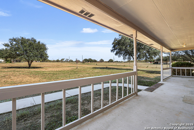 Image 5 of 50 For 626 Home Crossing