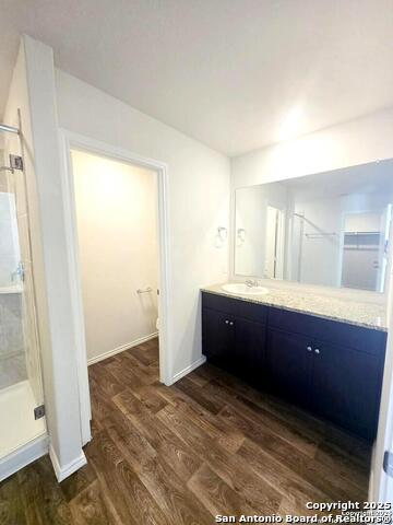 Image 13 of 25 For 437 Middle Green