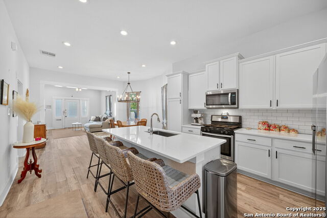 Image 10 of 27 For 226 Saint John