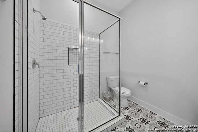 Image 19 of 27 For 226 Saint John