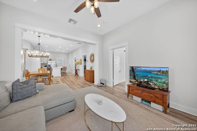 Image 8 of 27 For 226 Saint John