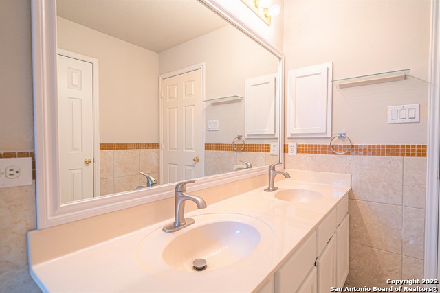 Image 19 of 26 For 21131 Carmel Hill