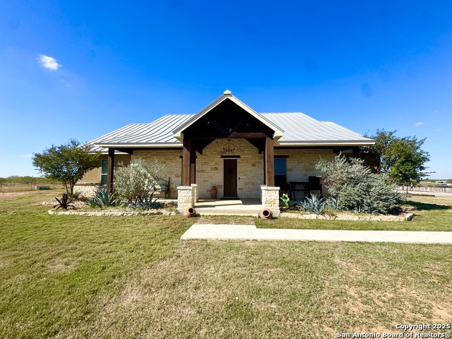 Details for 16489 Fm 472, Devine, TX 78016