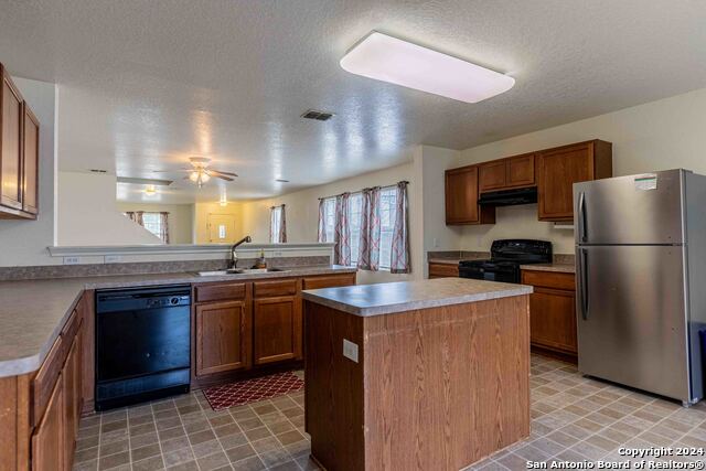 Image 10 of 40 For 3735 Amber Leaf